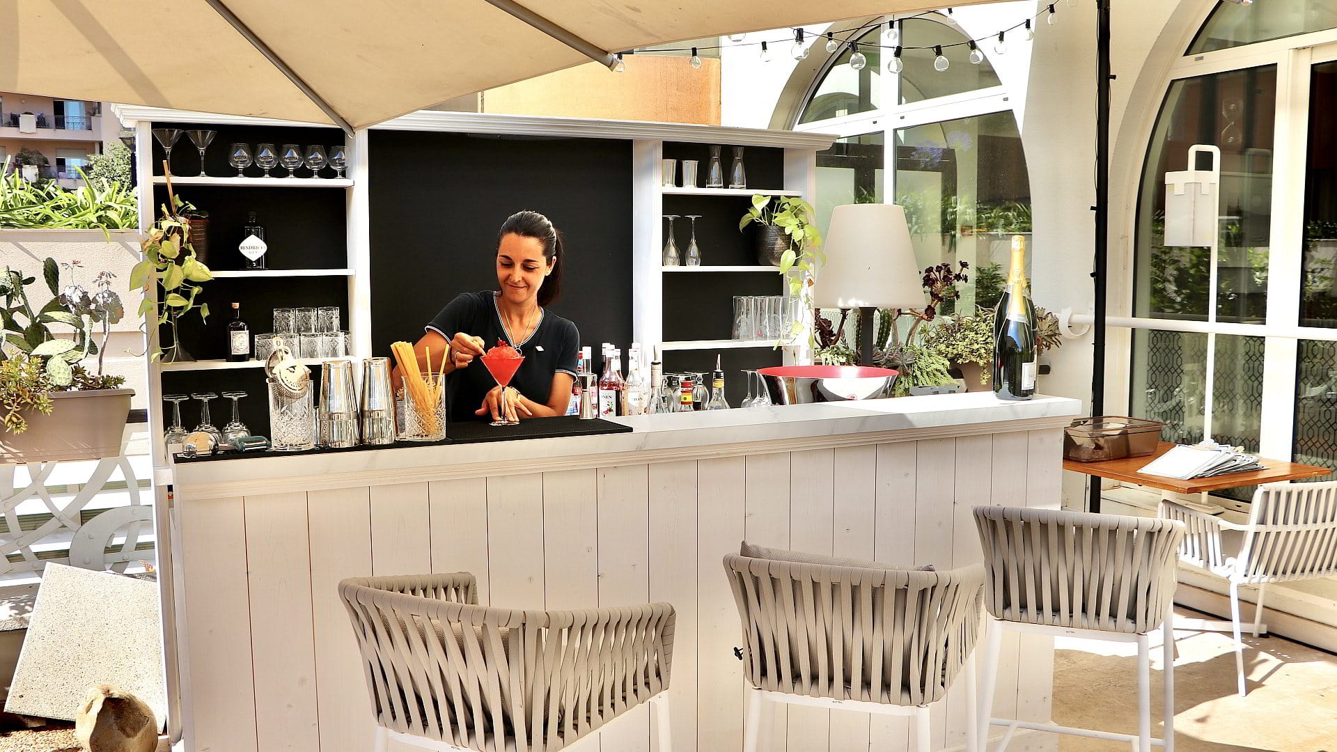 Columbus-Monte-Carlo-Summer-terrace -bar