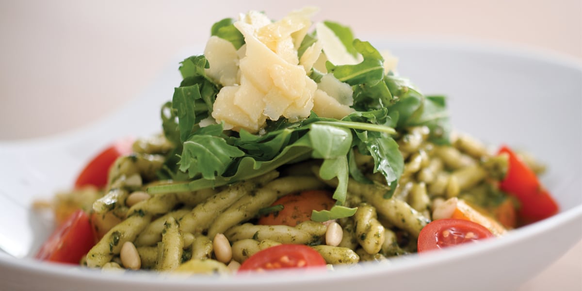 Tavolo-pasta-trofie-al-pesto